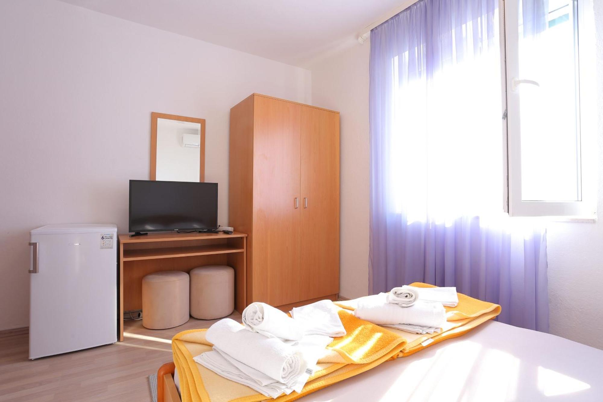 Double Room Tucepi 5263D Екстер'єр фото